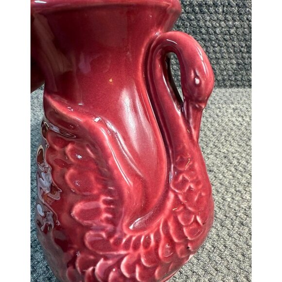 Shawnee Burgundy Swan Art Pottery 6" Vase or Planter 806 Original USA - Picture 2 of 9